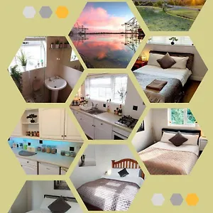 Cosy Bee Formerly Freemantle Solent Bed & Breakfast